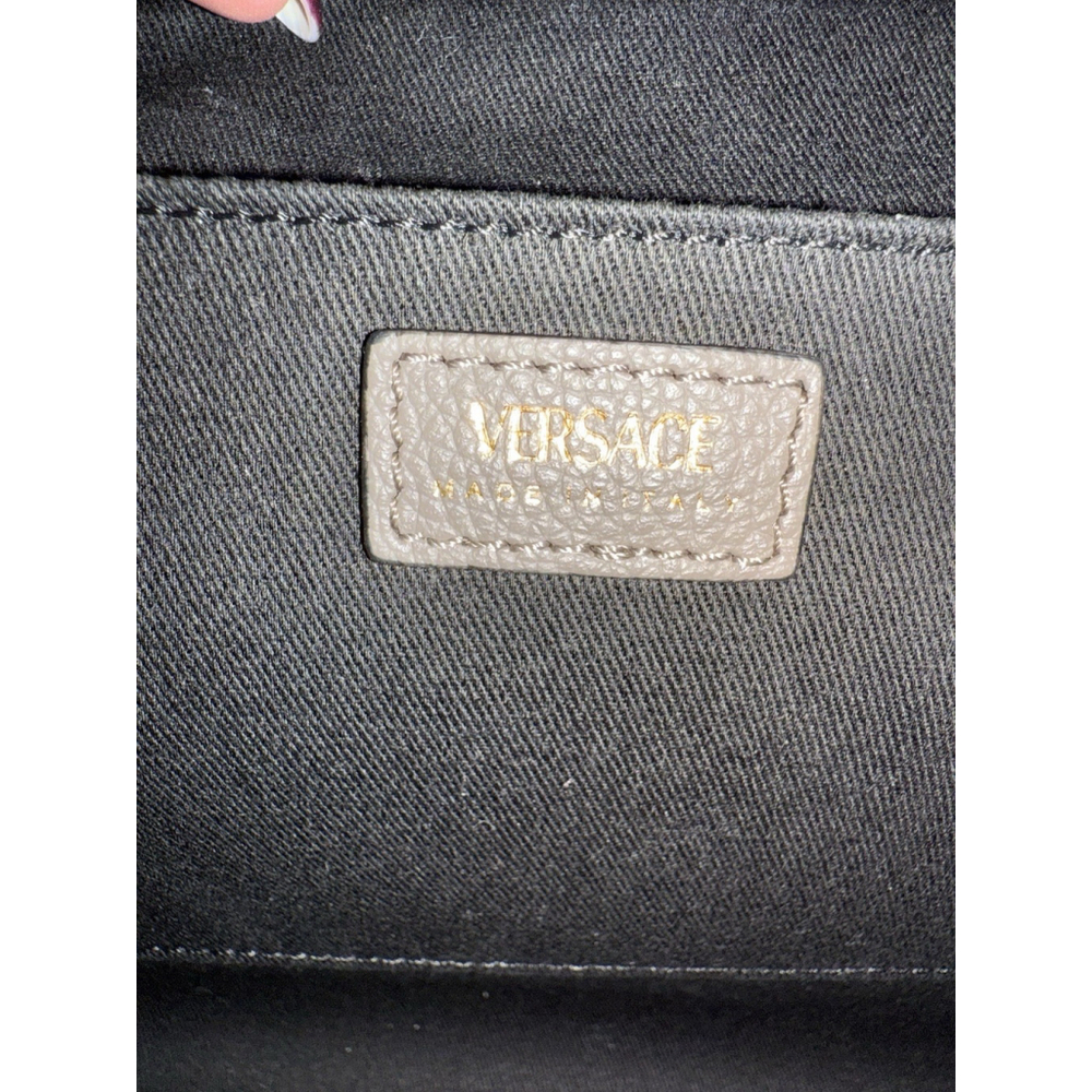 Versace Virtus Grainy Calf Leather Grey Large Top Handle Bag NWT $ 2100 Retail - Picture 6 of 10